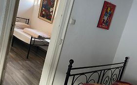 Gaestehaus Linden -Zweibettzimmer